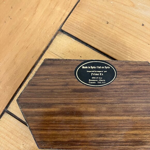 Small Wood Marquetry Jewelry Trinket Box w/ Shell Inlay Hand Made in Syria - Picture 8 of 8